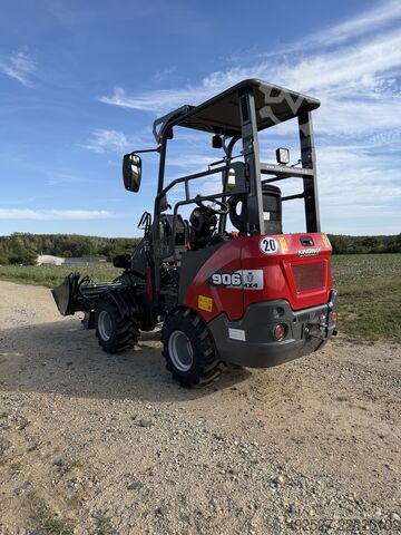 Máy xúc lật dạng cần teleskop FARMER 906T Kingway FARMER 906T