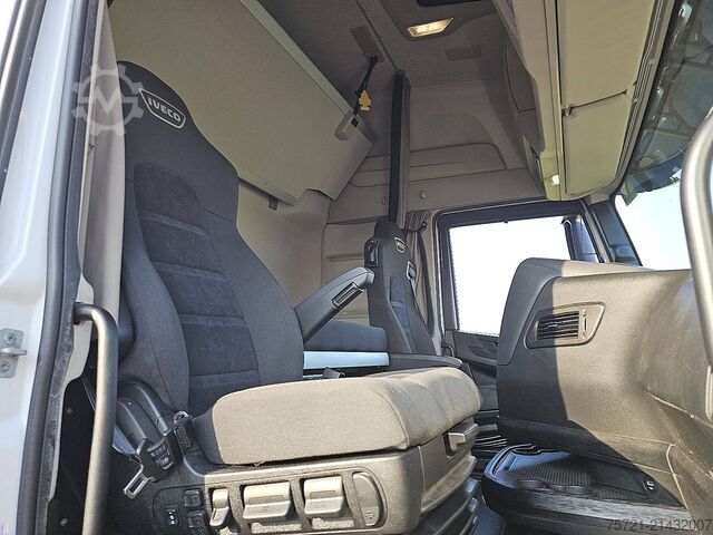 Standard-SZM IVECO S-WAY AS260S57 S-WAY 570