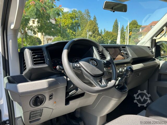 Minibus VW CRAFTER 6 SITZER KLIMAAUTO. ACC NAVI KAMERA PDC
