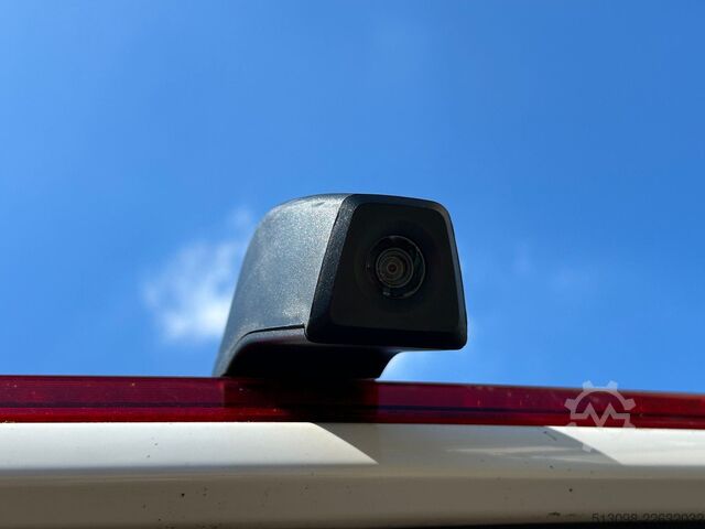 Minibus VW CRAFTER 6 SITZER KLIMAAUTO. ACC NAVI KAMERA PDC
