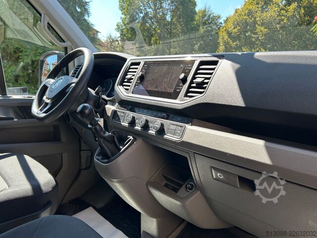Minibus VW CRAFTER 6 SITZER KLIMAAUTO. ACC NAVI KAMERA PDC