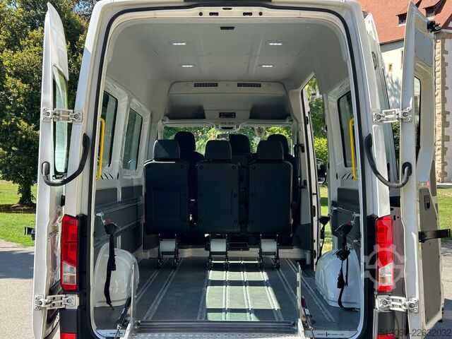 Minibus VW CRAFTER 6 SITZER KLIMAAUTO. ACC NAVI KAMERA PDC