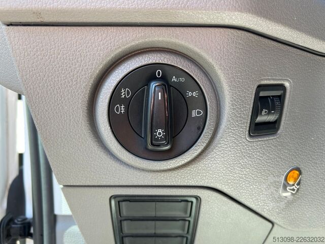 Minibus VW CRAFTER 6 SITZER KLIMAAUTO. ACC NAVI KAMERA PDC