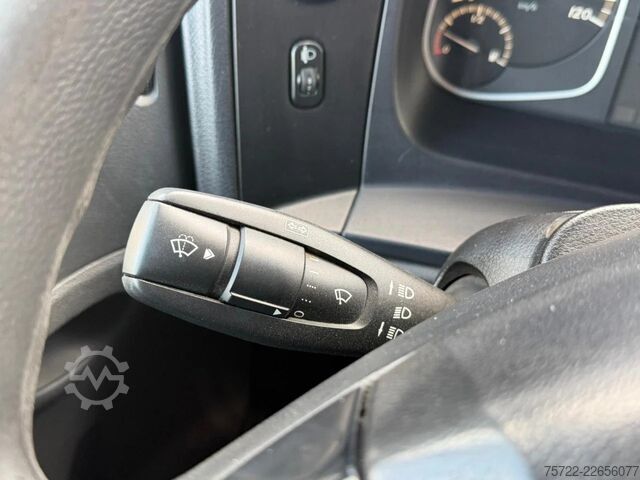Навантажувальна платформа Mercedes-Benz Atego 1223 4x2 Pritsche mit Heckladekran ATLAS