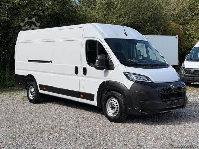 Hochdach-Kastenwagen mit langem Radstand Peugeot Boxer Kasten 435 L4H2  180 AUT/NAvi/PDC