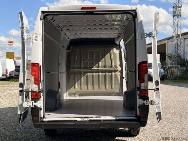 Hochdach-Kastenwagen mit langem Radstand Peugeot Boxer Kasten 435 L4H2  180 AUT/NAvi/PDC