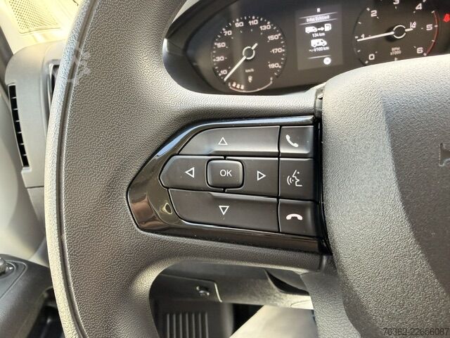 Yüksek tavanlı, uzun dingil mesafeli panelvan Peugeot Boxer Kasten 435 L4H2  180 AUT/NAvi/PDC