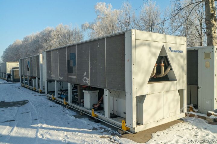 Chiller Used Industrial Chiller CLIMAVENETA - 642 kW | With warranty