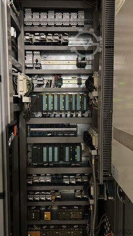 ऊर्ध्वाधर मशीनिंग केंद्र DMG DMC 80 H Hi-Dyn RS4