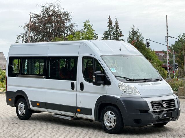 Minibussi FIAT Ducato 2.3 Multijet Maxi 5 Sitze Rollstullift