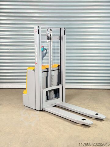 Camion cu ridicare mare pietonal Jungheinrich EJC 110 - Service Neu -nur 607 Std. - Batterie 84%