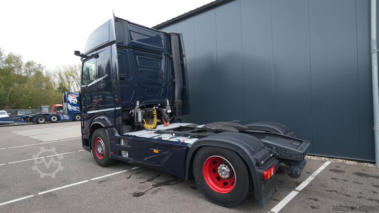 Standar-SZM Mercedes-Benz Actros 1945 GigaSpace tractor unit