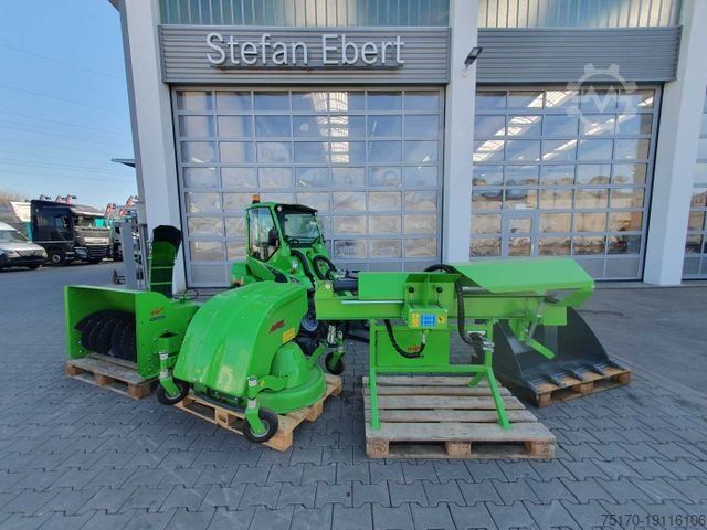 Wheel loader AVANT_TECNO 530 / nur 126h! /  Inkl. Anbaugeräte! / 2018