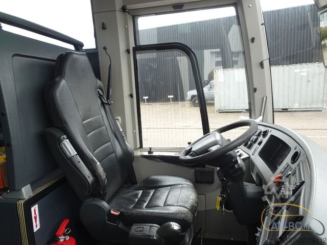 Diaľkový autobus VOLVO B12B 4x2 FWS-1, Euro 5, 53 Sitze