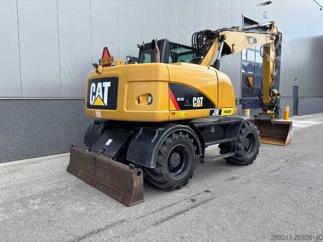 รถขุดล้อยาง CAT M 313 D