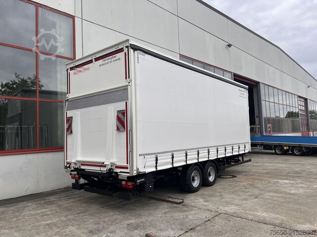 تریلر باز با چادر برزنتی Möslein TPS 105 D-L  Planenanhänger, Ladebordwand + Durchladbar neuwertig