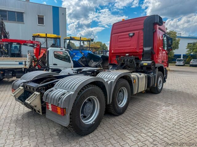 Standardowy ciągnik siodłowy MERCEDES-BENZ Actros 3351 MP3 V8 Kipphydr.