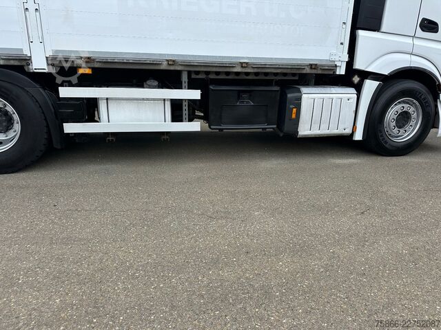 Flatbed truck MERCEDES-BENZ 2653 L 6x4 Actros 5 HiabXHipro232ES6 bis 16.90m