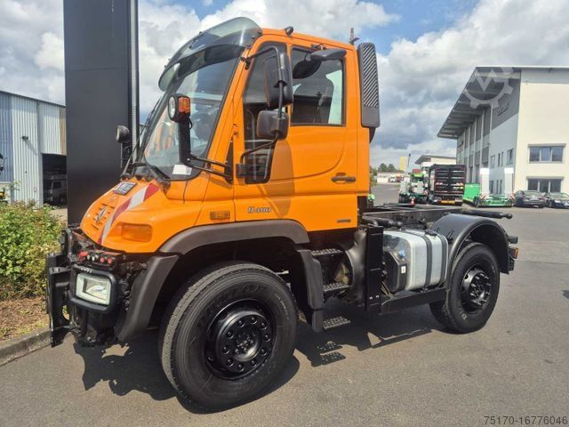 Шасси грузовика UNIMOG U 400 4x4 Fahrgestell Vario Pilot Zapfwelle LOF