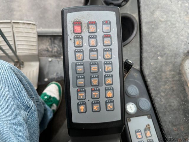 Chain excavator LIEBHERR LH40C Litronic Industry Long reach 43 Ton