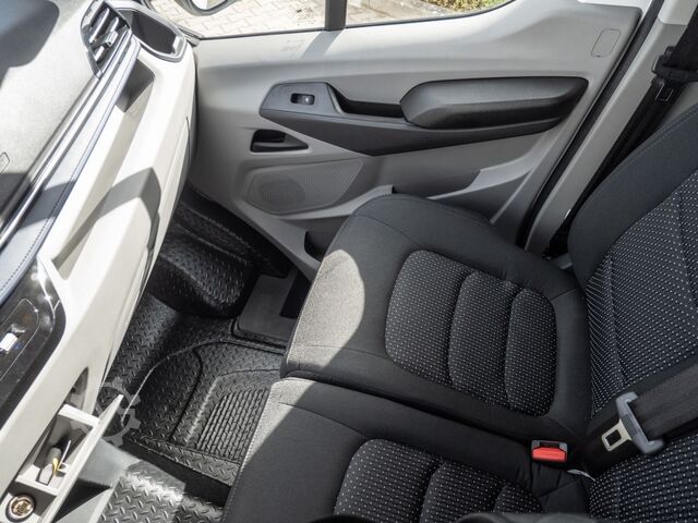 Komercijalno vozilo sa visokim krovom Maxus DELIVER 9