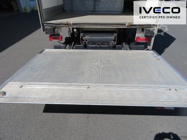 Furgone isotermico frigorifero IVECO 70C18A8/P Frischdienstkoffer