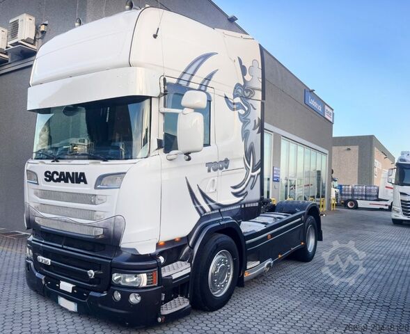 وحدة جرار قياسية SCANIA R730 V8