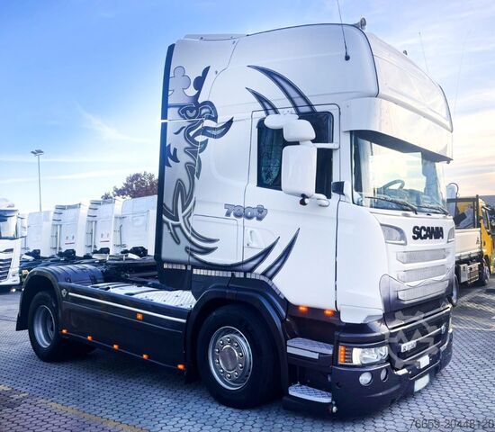 وحدة جرار قياسية SCANIA R730 V8