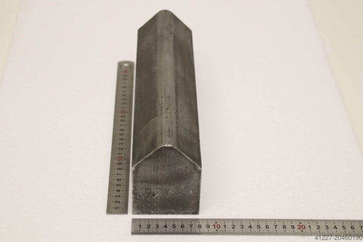 Herramienta de troquelado unbekannt 300/80/H110 mm  90°