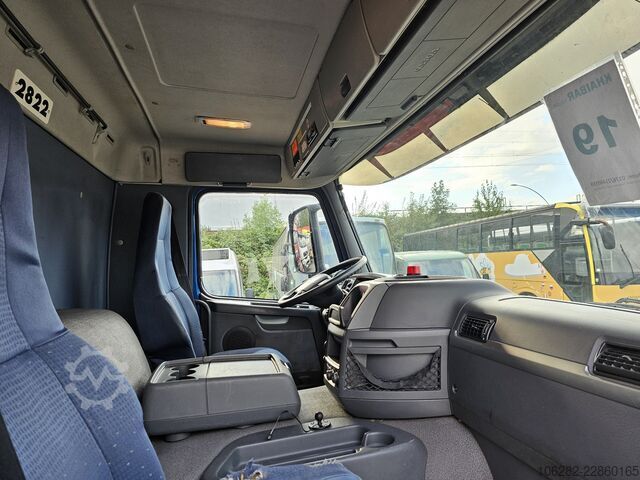 Camion avec glacière VOLVO FM330 6x2 FRIGOBLOCK Multizone Lenk u. L