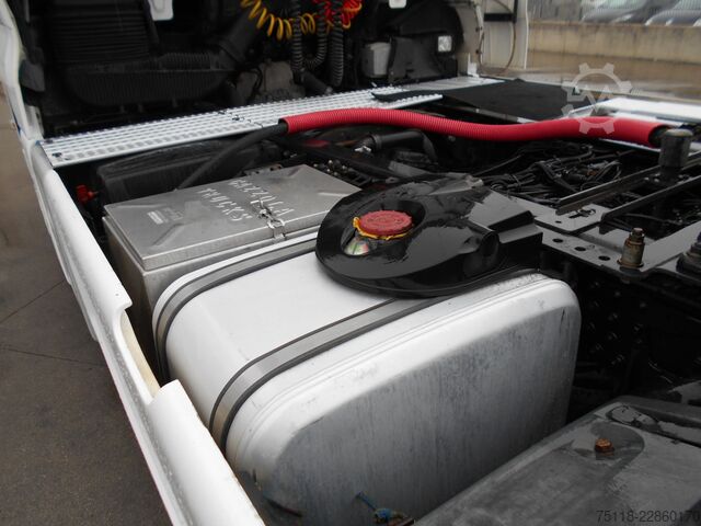 Standard tractor unit MAN TGX 18.500