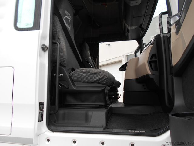 Standard tractor unit MAN TGX 18.500