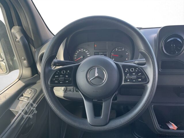 Curtain sider van Mercedes-Benz Sprinter 319 CDI DOKA Pritsche Plane Klima Tempomat