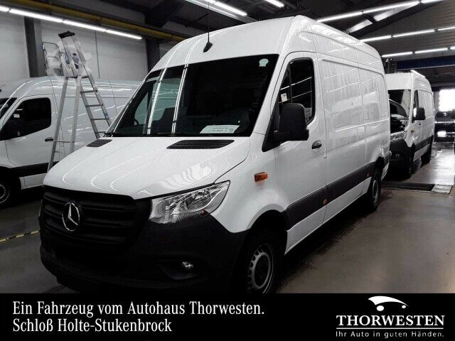 High top van Mercedes-Benz Sprinter 317 CDI Hochdach L2H2 Im Zulauf