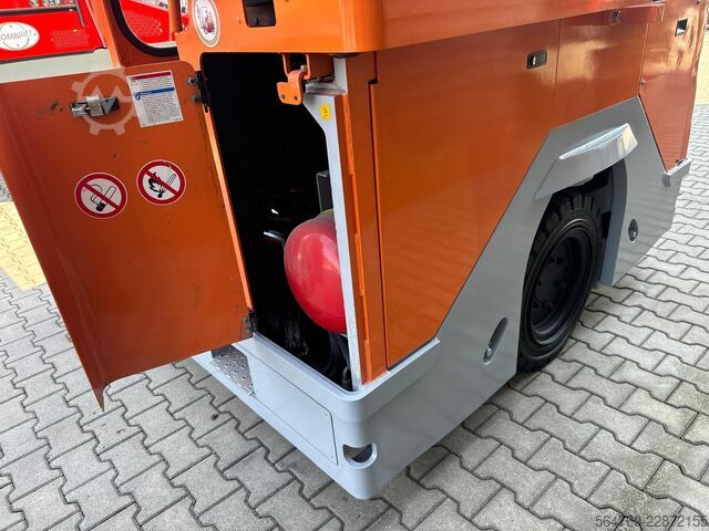 4-way forklift Hubtex DQ45 G //LPG//Triple//Only 1116 hours !