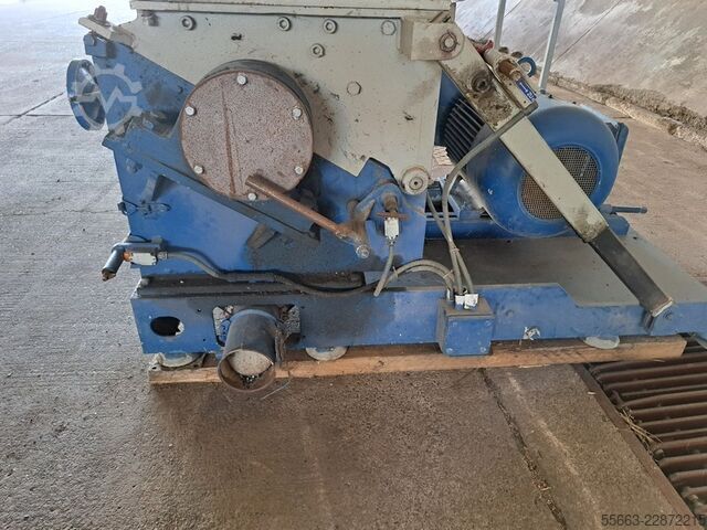 Frēzmašīna AMIS MA-214/2000