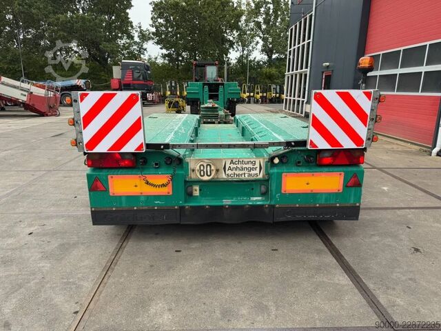 Zems iekrāvējs Goldhofer STZ-VL3-38/80A