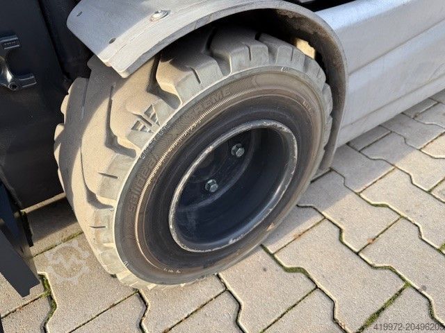 Electric 4-wheel forklift Still RX20-20PL