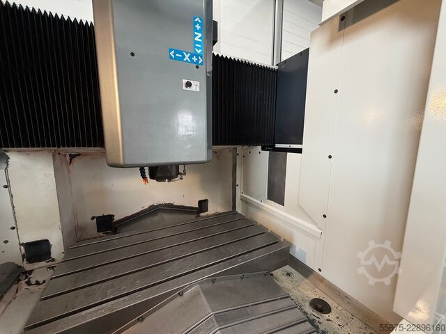 Vertical machining center KONDIA HM 10