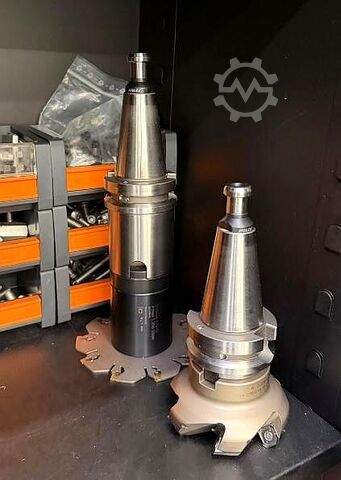 Centro de torneamento e fresagem CNC DMG Mori NLX 2500/700