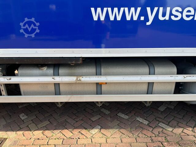 Valigia DAF CF 370 FA LUCHTVERING BEIDE ASSEN