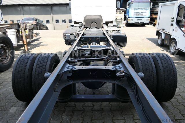 LKW-Fahrgestell RENAULT D 12.240 Wechselaufbau Motorschaden Euro 6