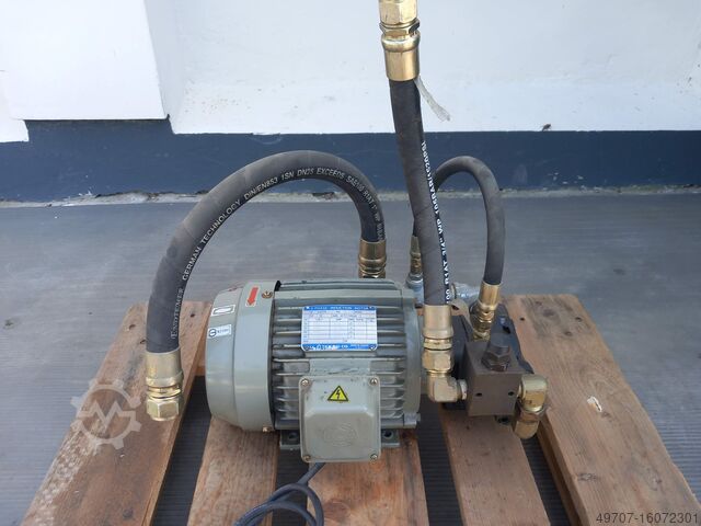 Vacuum pump Tatung IK-F33