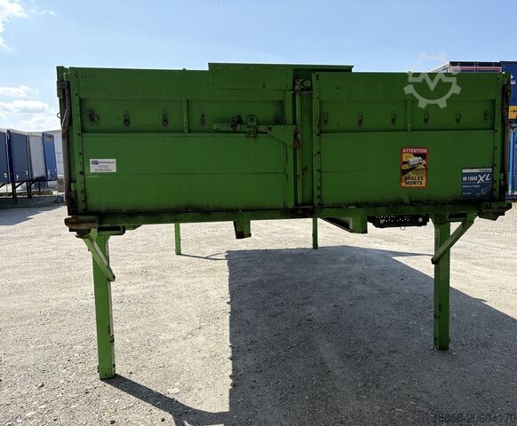 プラットフォーム付き交換式車体ベッセルとフラットベッド付き切り替え車体 Krone Baustoff 7,45 Multilockrahmen Türen