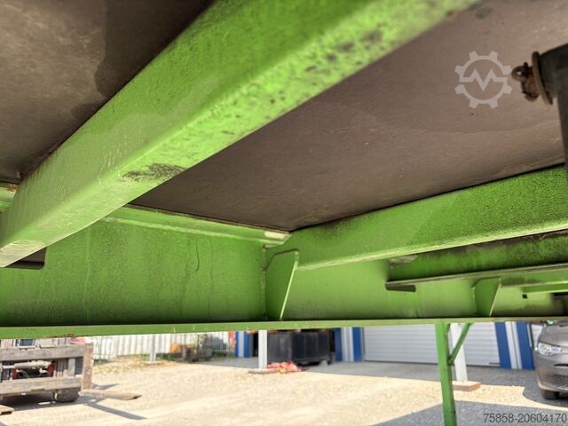 プラットフォーム付き交換式車体ベッセルとフラットベッド付き切り替え車体 Krone Baustoff 7,45 Multilockrahmen Türen