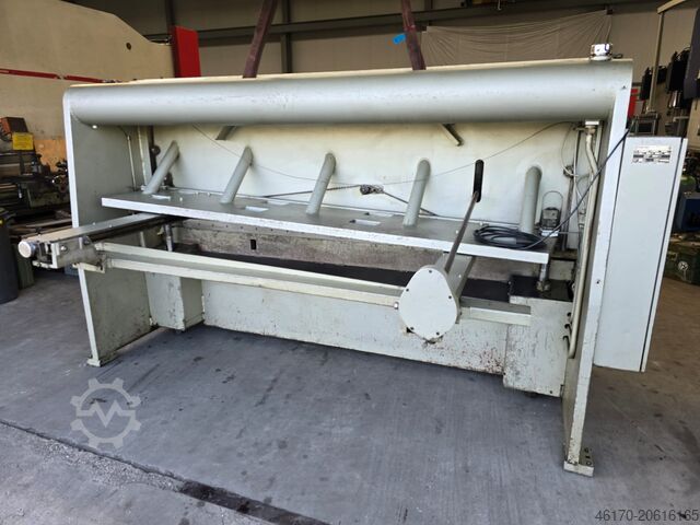 Hidravlične giljotinske škarje Safan VS 255 8