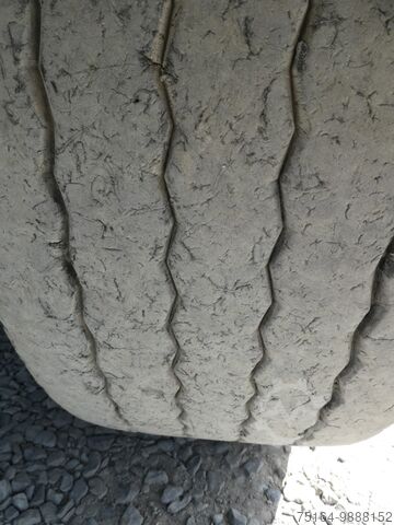 Kamion Schwarzmüller HKS 2/E-S1 Stahlrundmulde