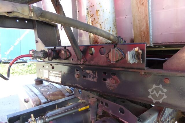 Kamion za otkači Schwarzmüller SKM 24 Alukastenmulde