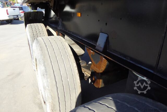 Kamion za otkači Schwarzmüller SKM 24 Alukastenmulde