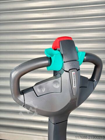 पैलेट ट्रक पैदल यात्री Jungheinrich EJE 220 - Service Neu - Batterie 80% - Nur 4.513 Std. - 2t